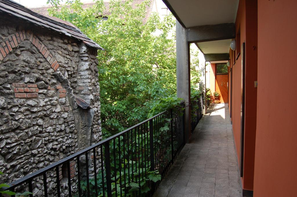Buda Castle Apartments Budapest Habitación foto